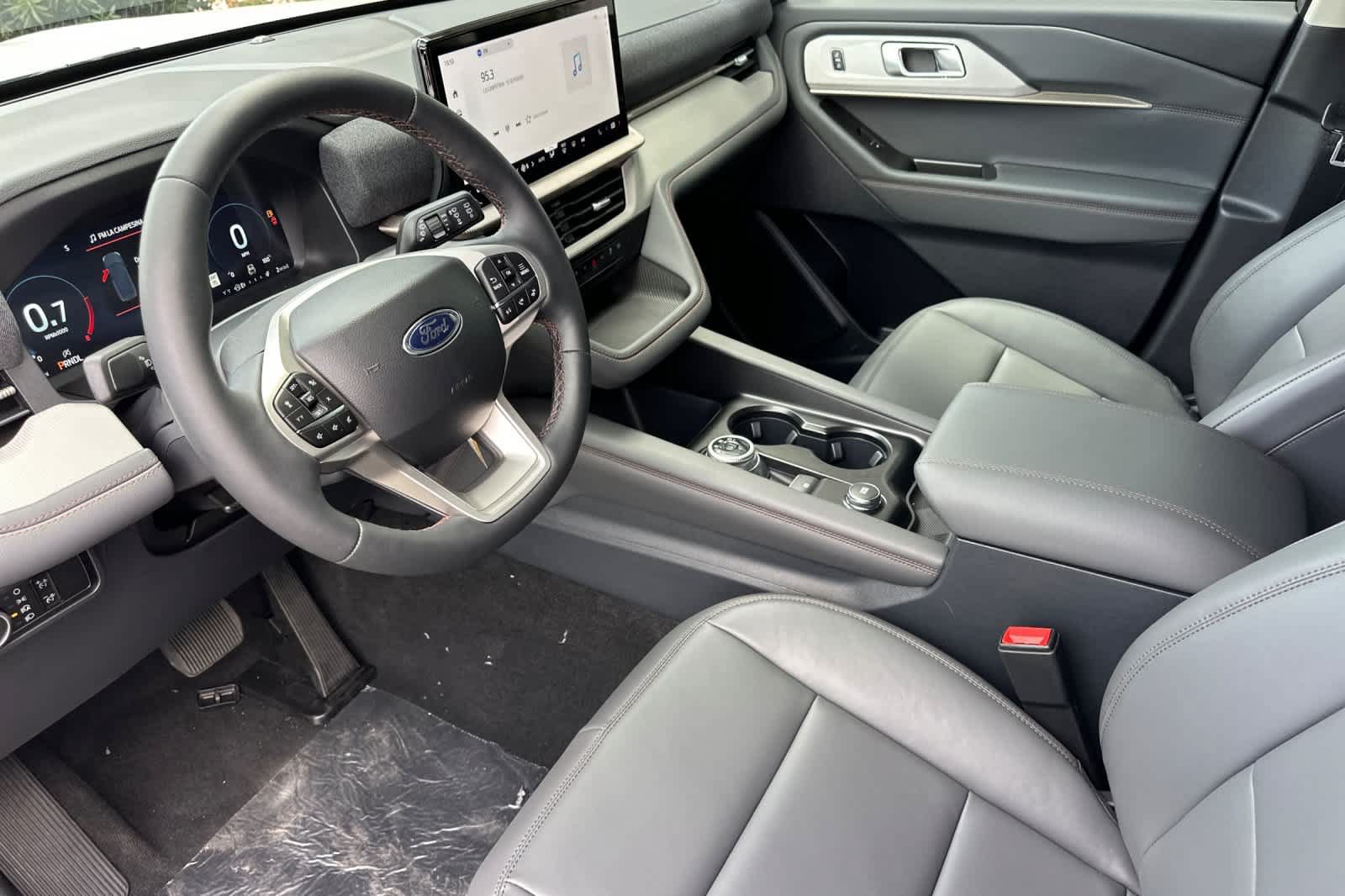 New 2026 Ford Explorer Active w/ Active Comfort Package RWD image 12