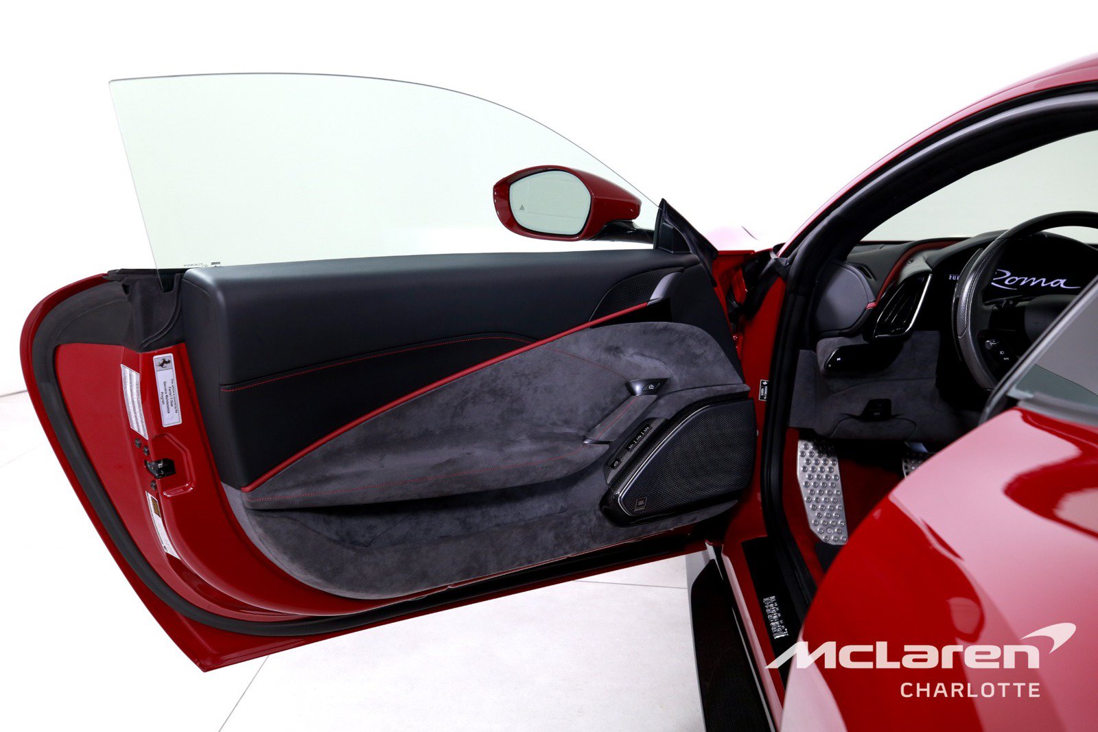 Used 2022 Ferrari Roma RWD image 10