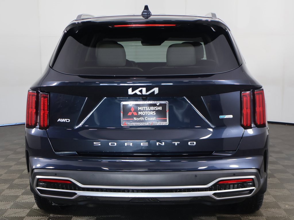 Used 2022 Kia Sorento SX Prestige image 16