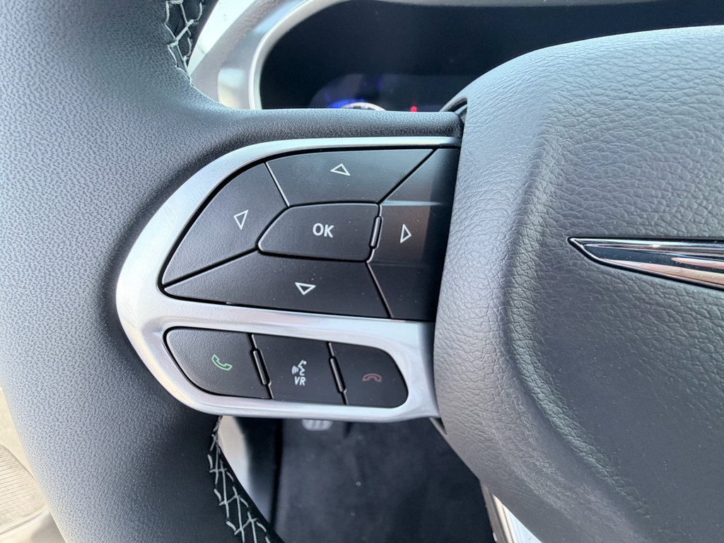 New 2026 Chrysler Pacifica Select image 15