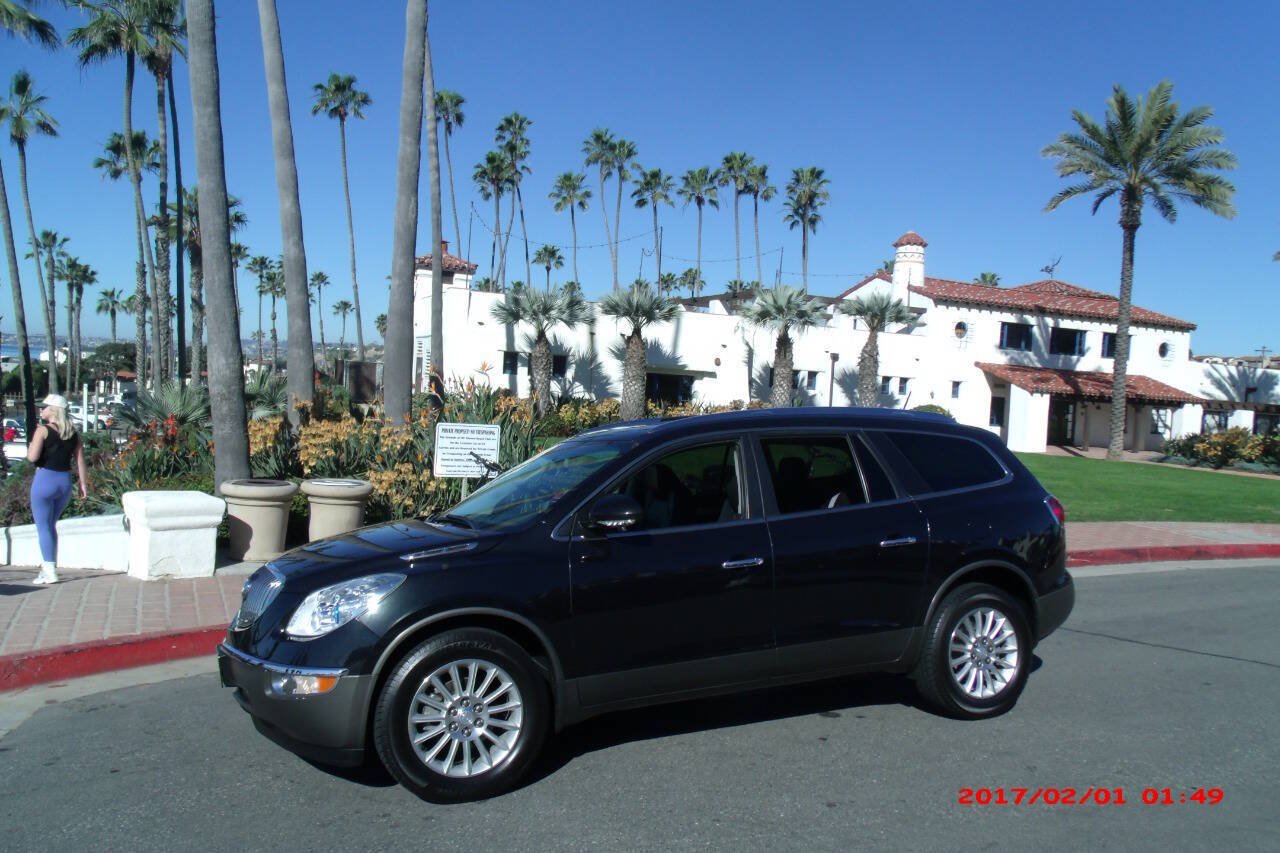 Used 2012 Buick Enclave Leather FWD image 3