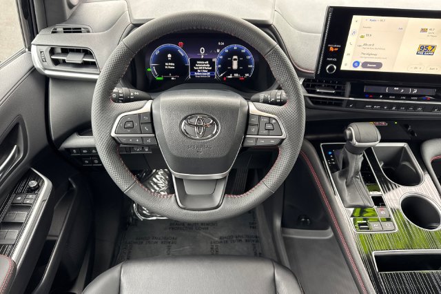 Certified 2026 Toyota Sienna XSE AWD/4WD image 18