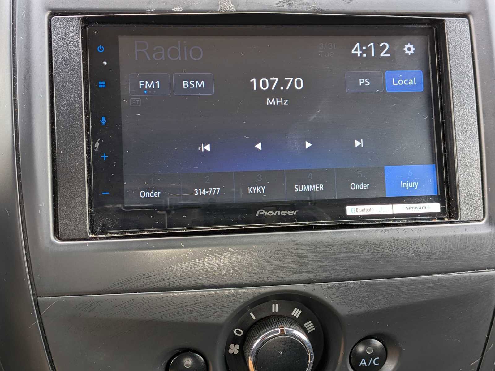 Used 2017 Nissan Versa S Plus image 25