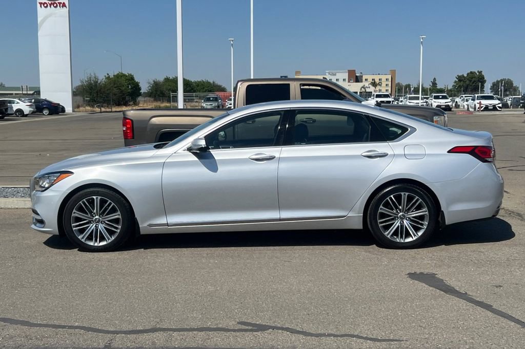 Used 2018 Genesis G80 3.8 RWD image 9