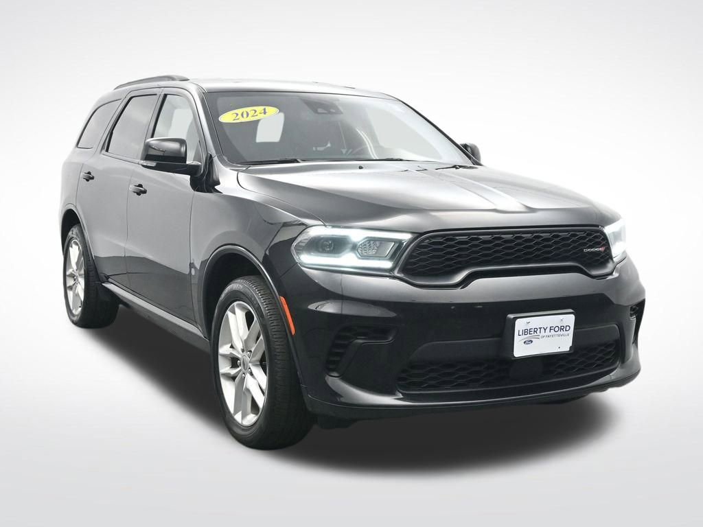 Used 2024 Dodge Durango GT image 3