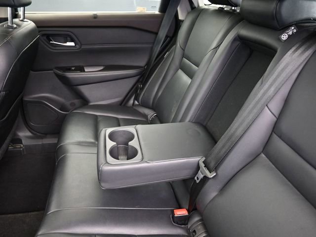 Used 2023 Nissan Rogue SL w/ SL Premium Package image 29