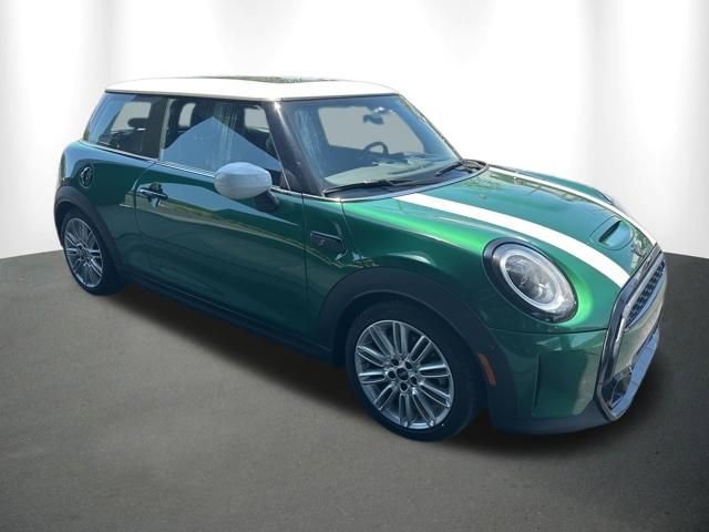 Used 2022 MINI Cooper S w/ Driver Assistance Package FWD image 6