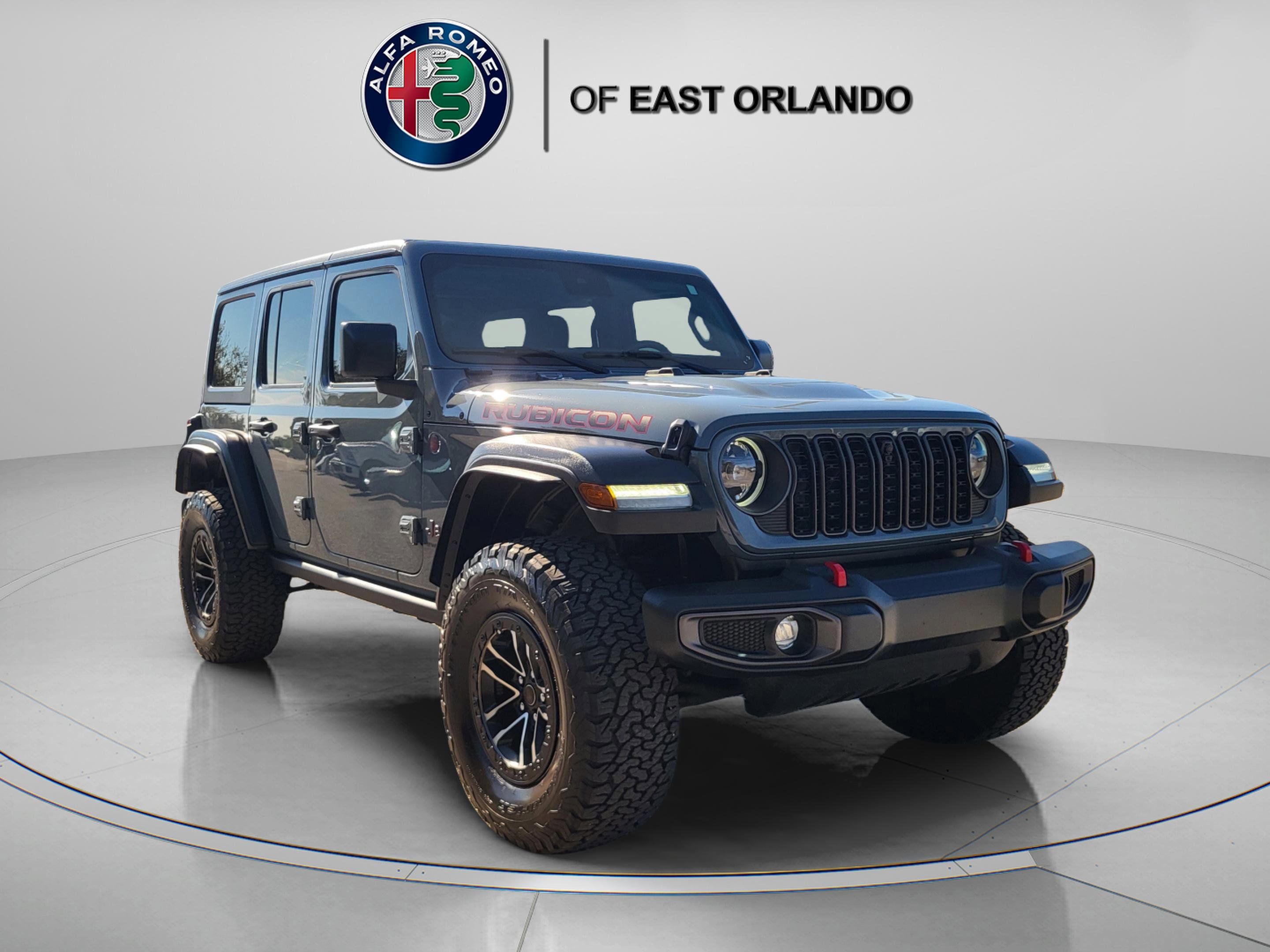 Used 2024 Jeep Wrangler Unlimited Rubicon w/ XTREMEE 35" Tire Package image 1