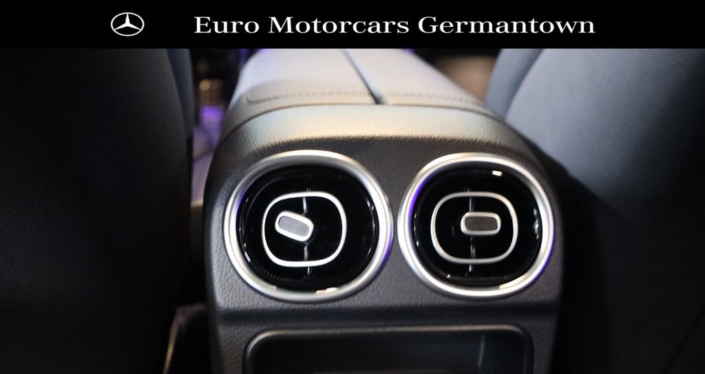 Certified 2026 Mercedes-Benz C 300 4MATIC Sedan image 41