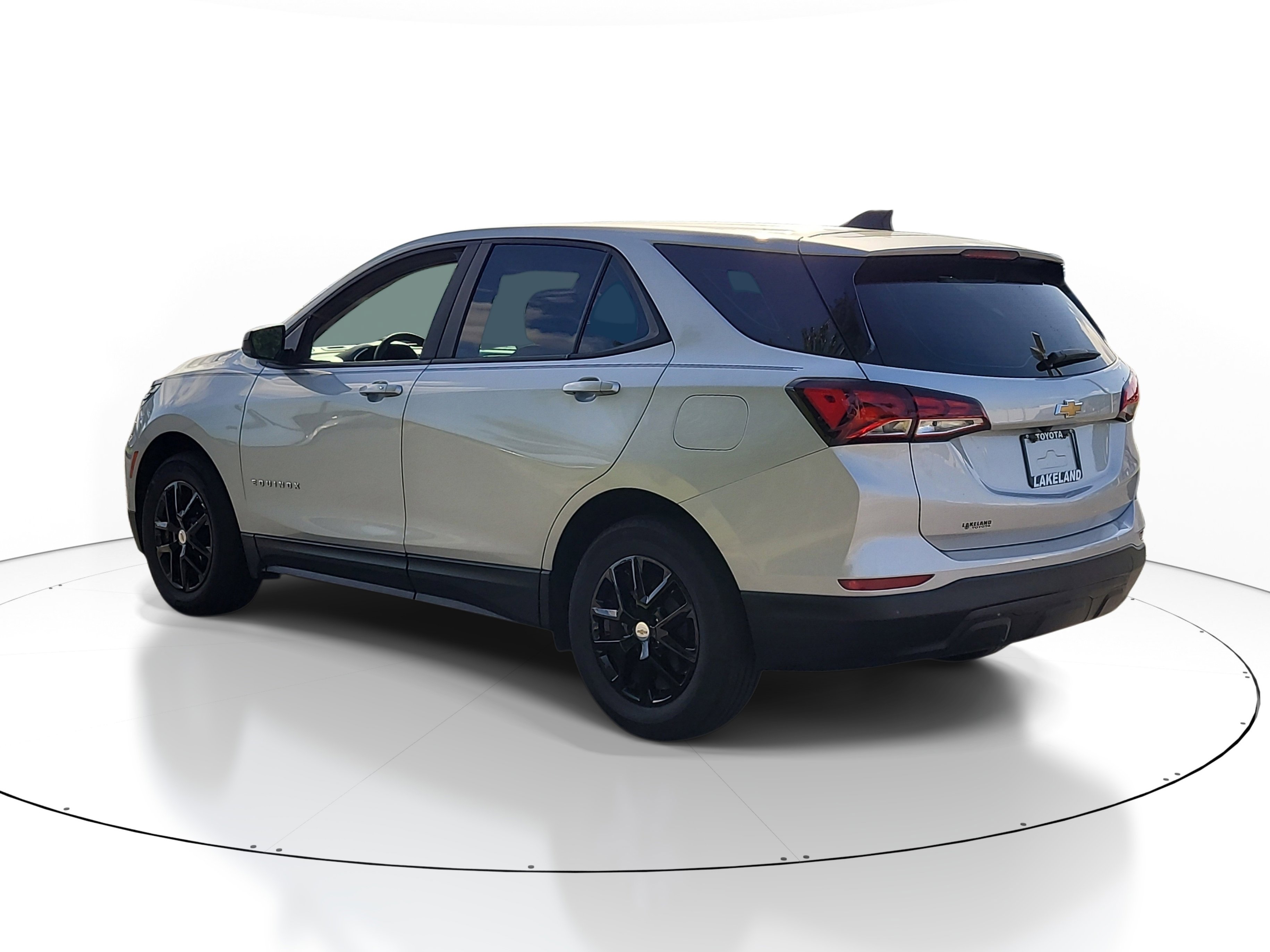 Used 2022 Chevrolet Equinox LS FWD image 5