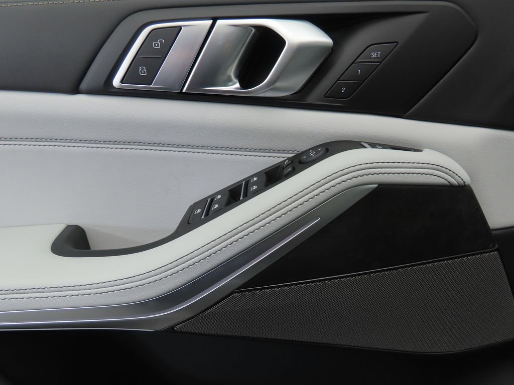 New 2026 BMW X5 sDrive40i w/ Premium Package image 24