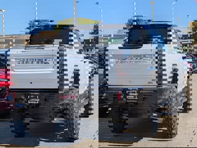 New 2026 GMC Hummer EV 4x4 Crew Cab image 4