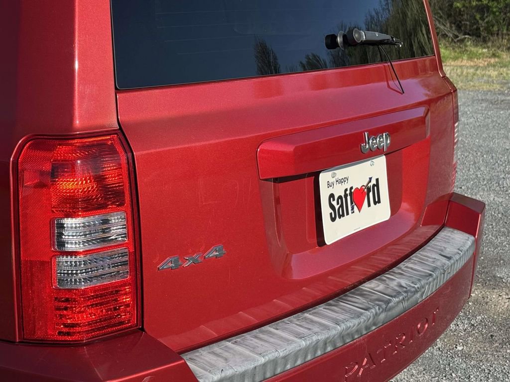 Used 2010 Jeep Patriot Latitude image 12