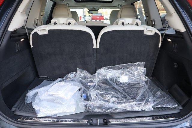 Used 2025 Volvo XC90 B6 Plus w/ Protection Package Premier image 29