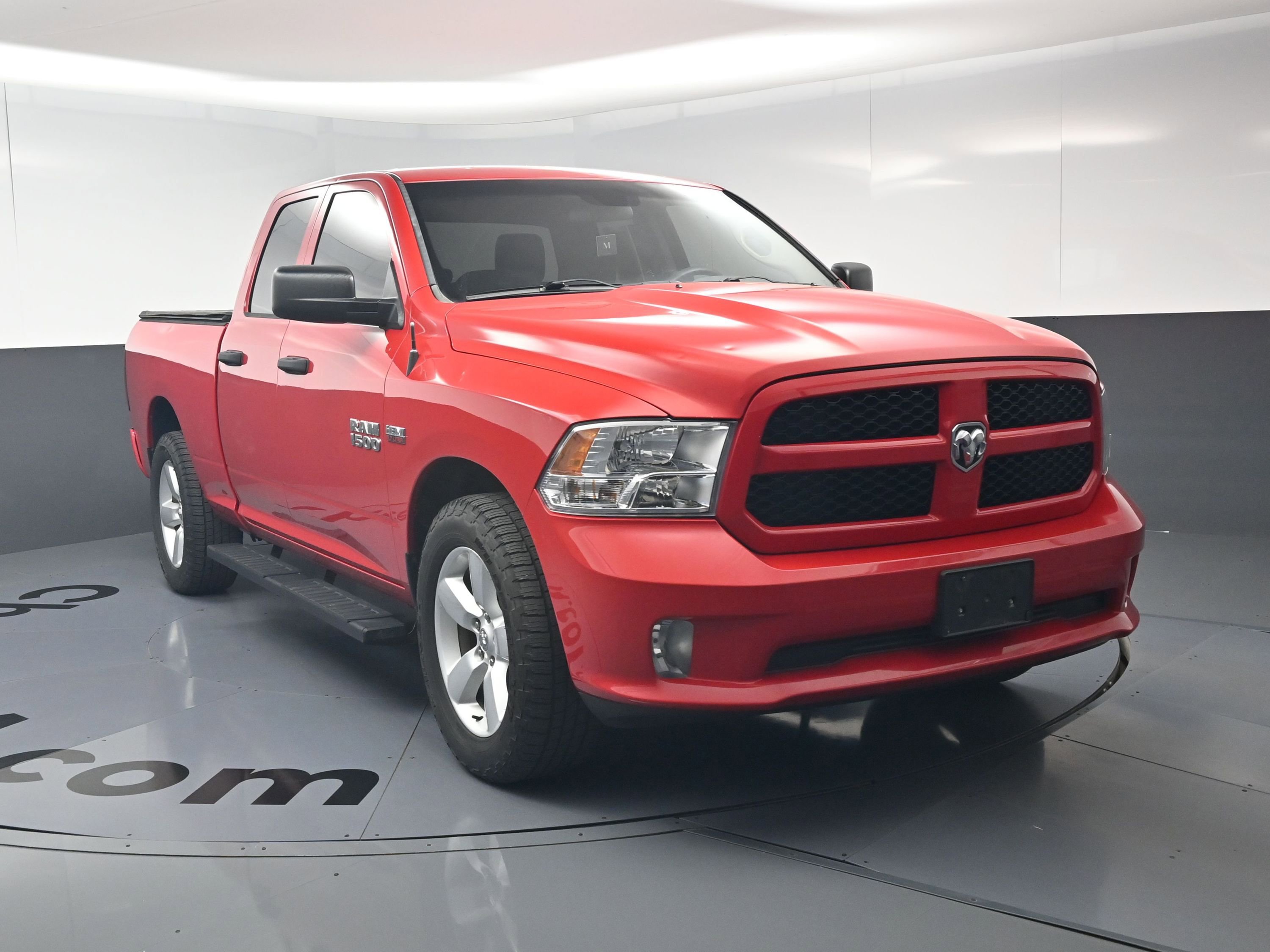 Used 2015 RAM 1500 Express RWD image 14