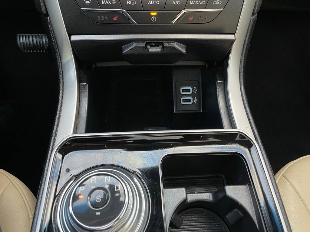 Used 2019 Ford Edge SEL w/ Equipment Group 201A image 21