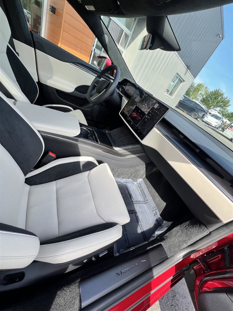 Used 2026 Tesla Model S Plaid image 16