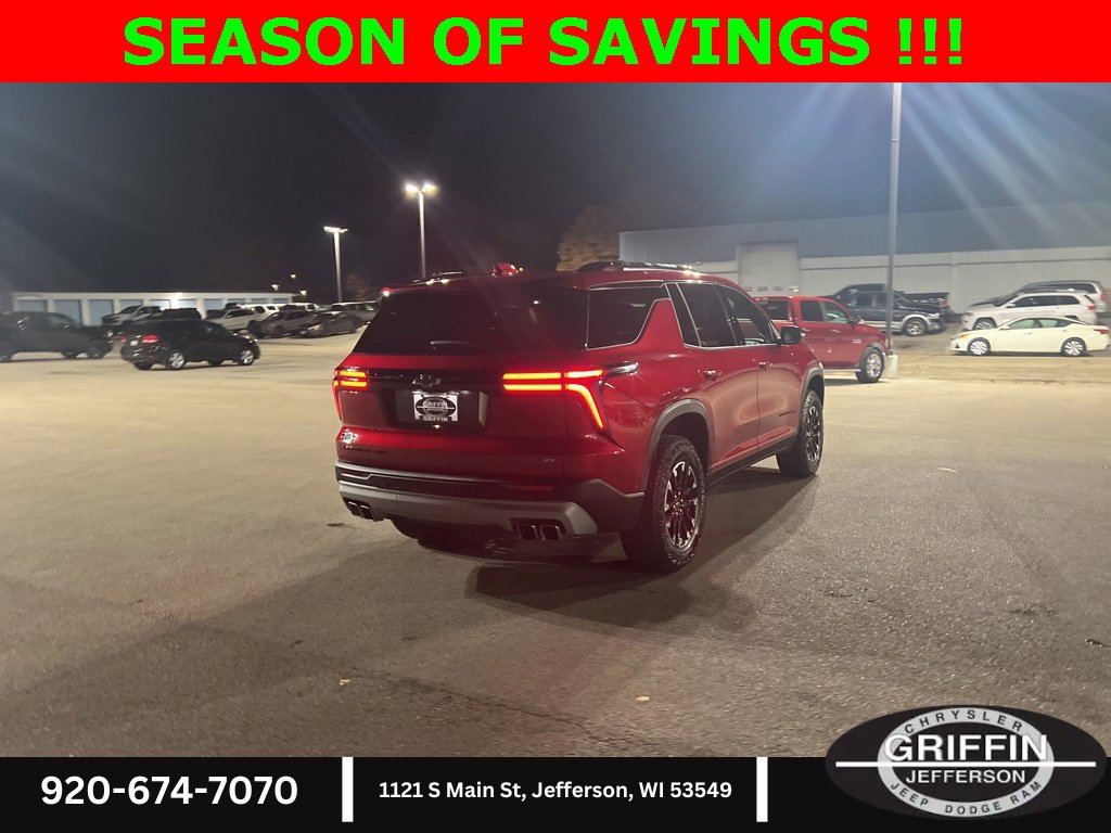 Used 2024 Chevrolet Traverse Z71 w/ Enhanced Driving Package image 12