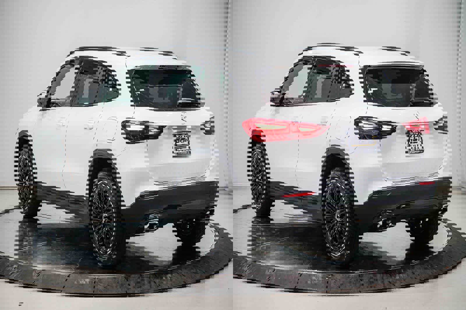 Certified 2026 Mercedes-Benz GLA 250 image 2