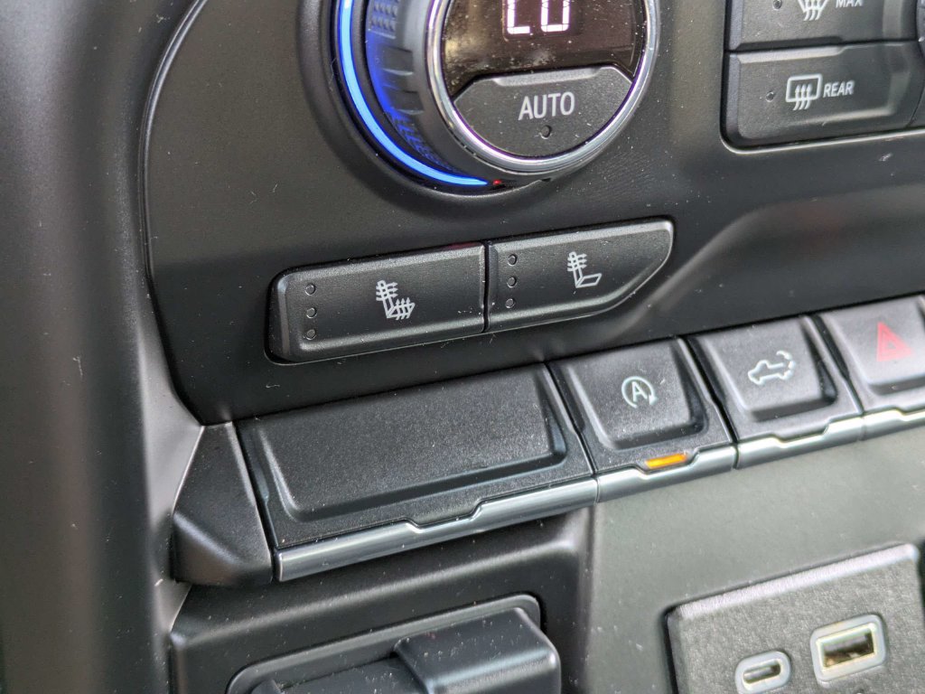 Used 2021 Chevrolet Silverado 1500 LT RWD image 22