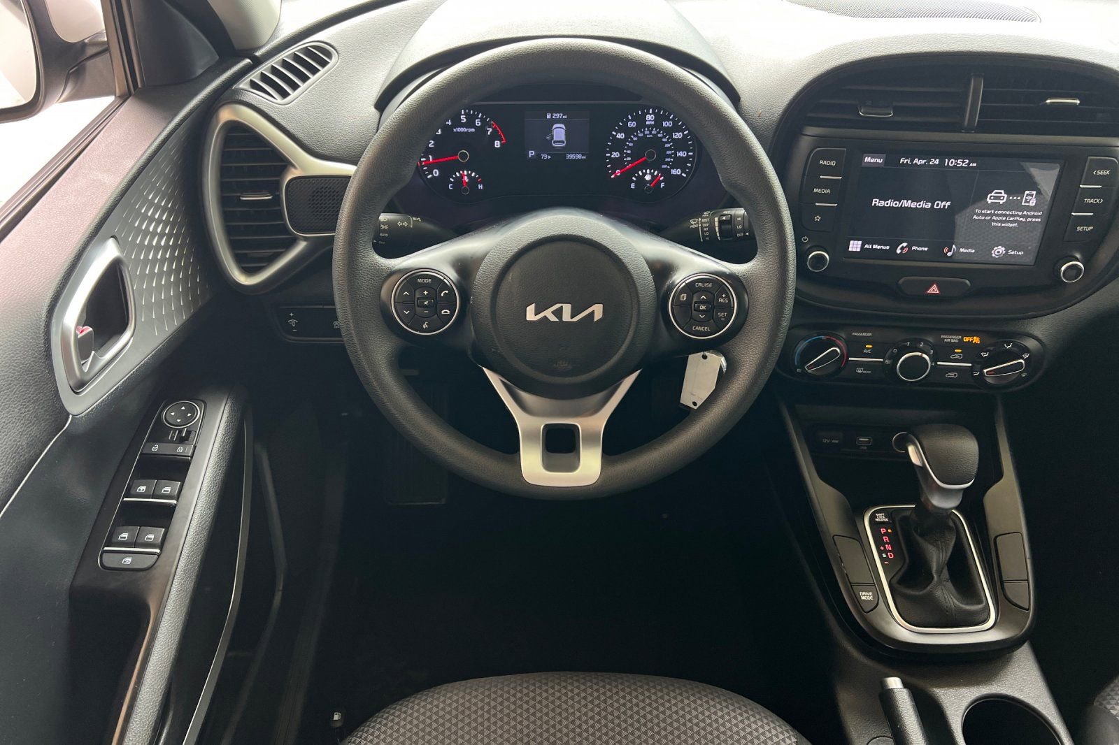 Certified 2022 Kia Soul LX FWD image 15