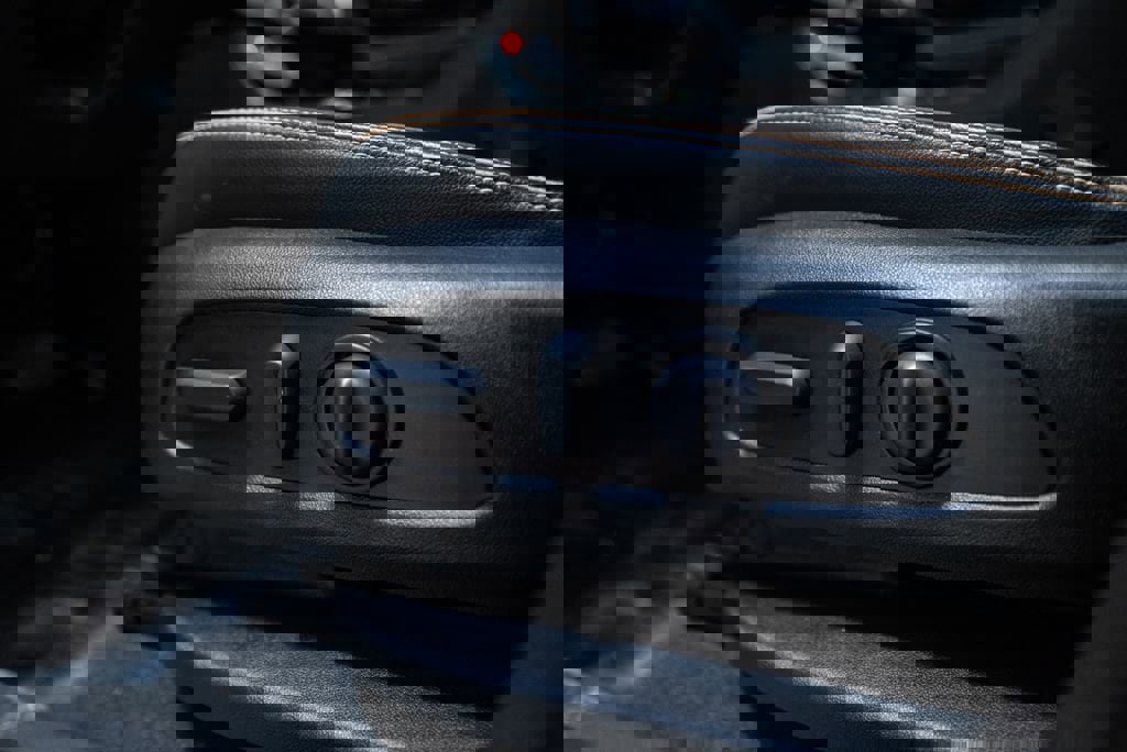 Used 2024 GMC Terrain AT4 w/ Infotainment Package II image 24