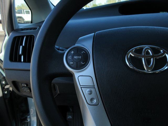 Used 2015 Toyota Prius Two image 12