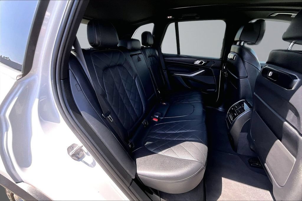 Used 2024 BMW X5 sDrive40i RWD image 18