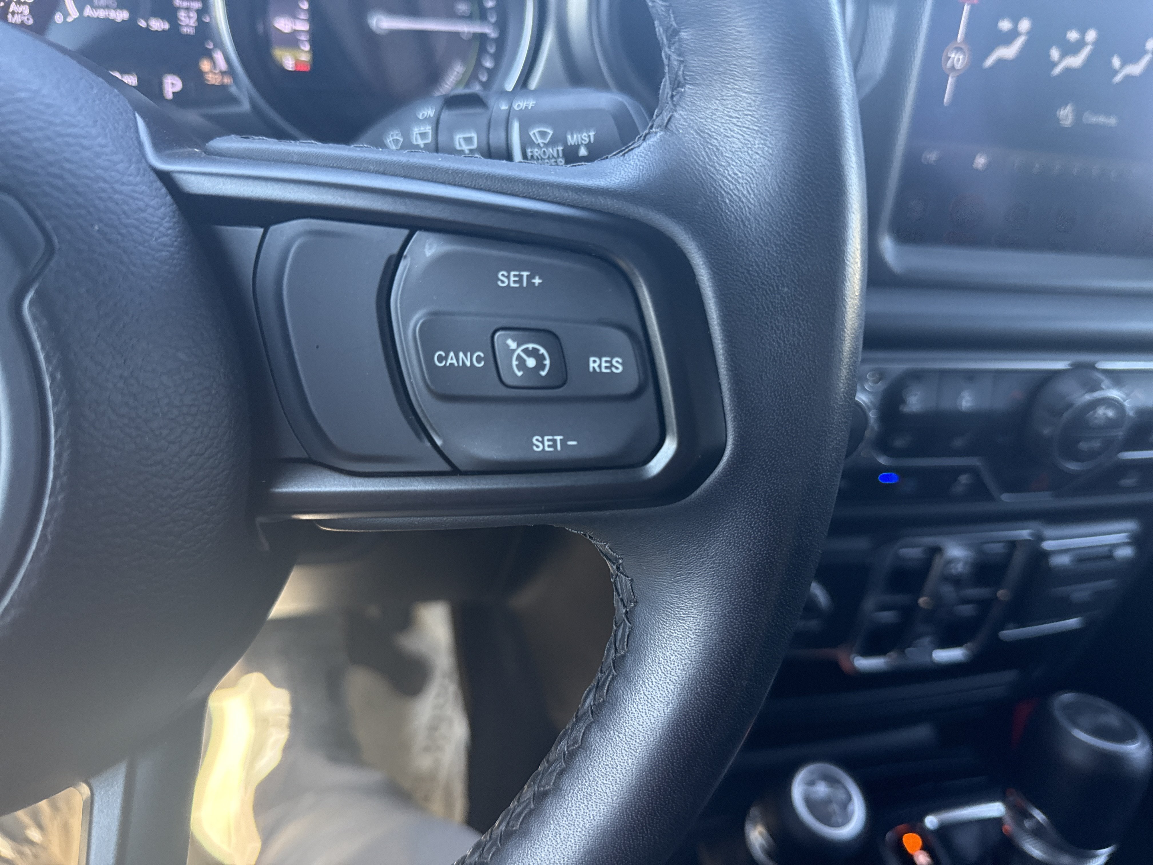 Used 2023 Jeep Wrangler Unlimited w/ Sun & Screen Package AWD/4WD image 20