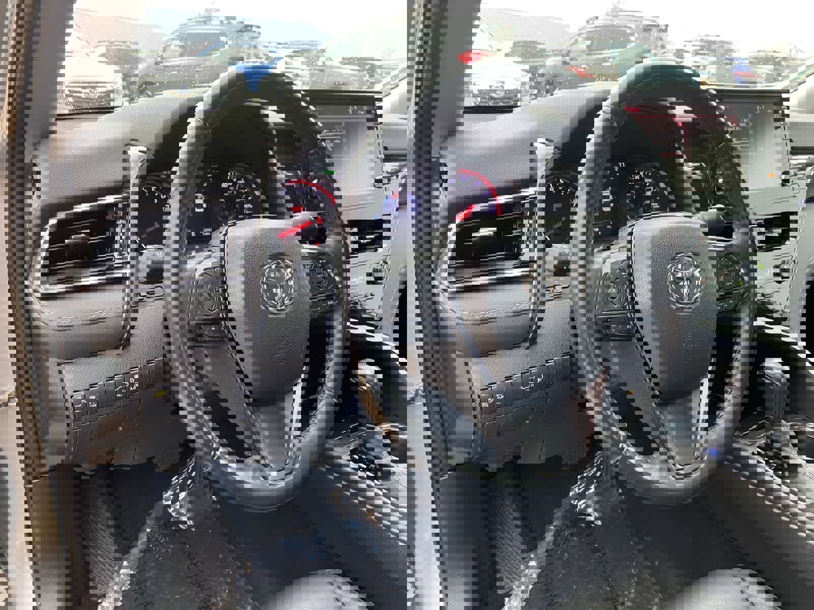 Used 2022 Toyota Camry XSE image 12