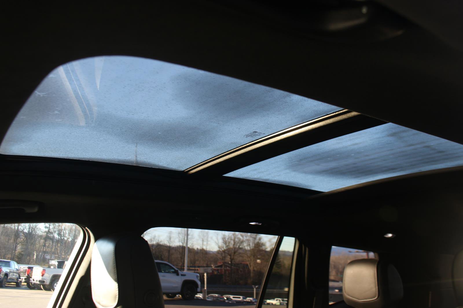 Used 2020 Cadillac XT6 Premium Luxury w/ Platinum Package image 37