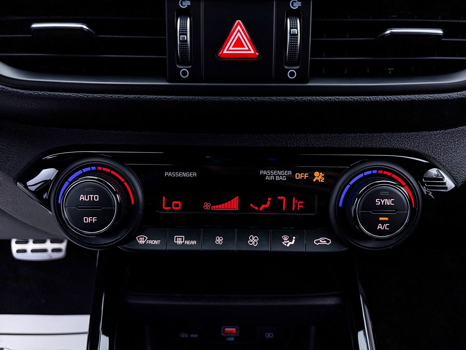 Used 2023 Kia Forte GT-Line image 21