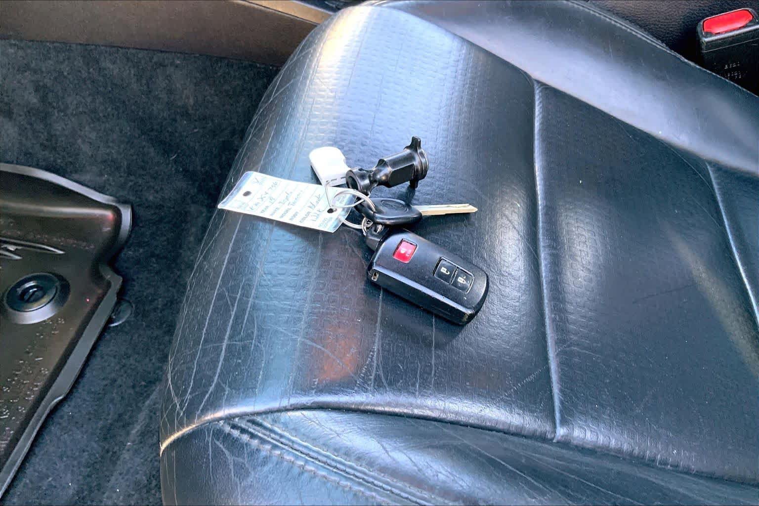 Used 2019 Toyota Tacoma Limited AWD/4WD image 15