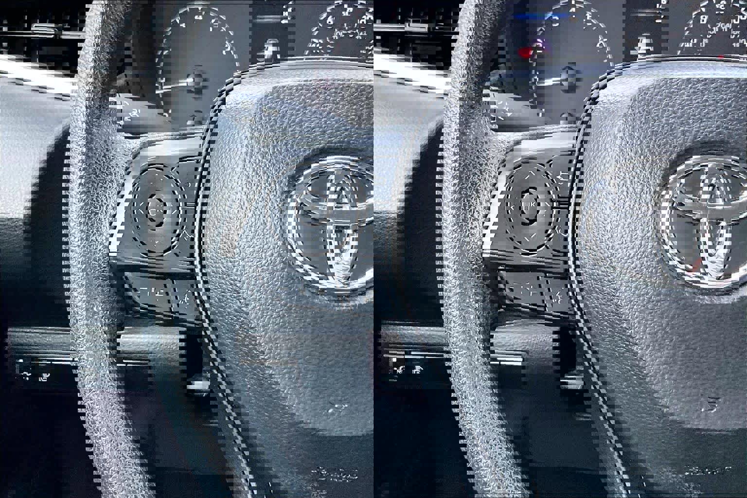 Used 2024 Toyota Corolla LE image 23