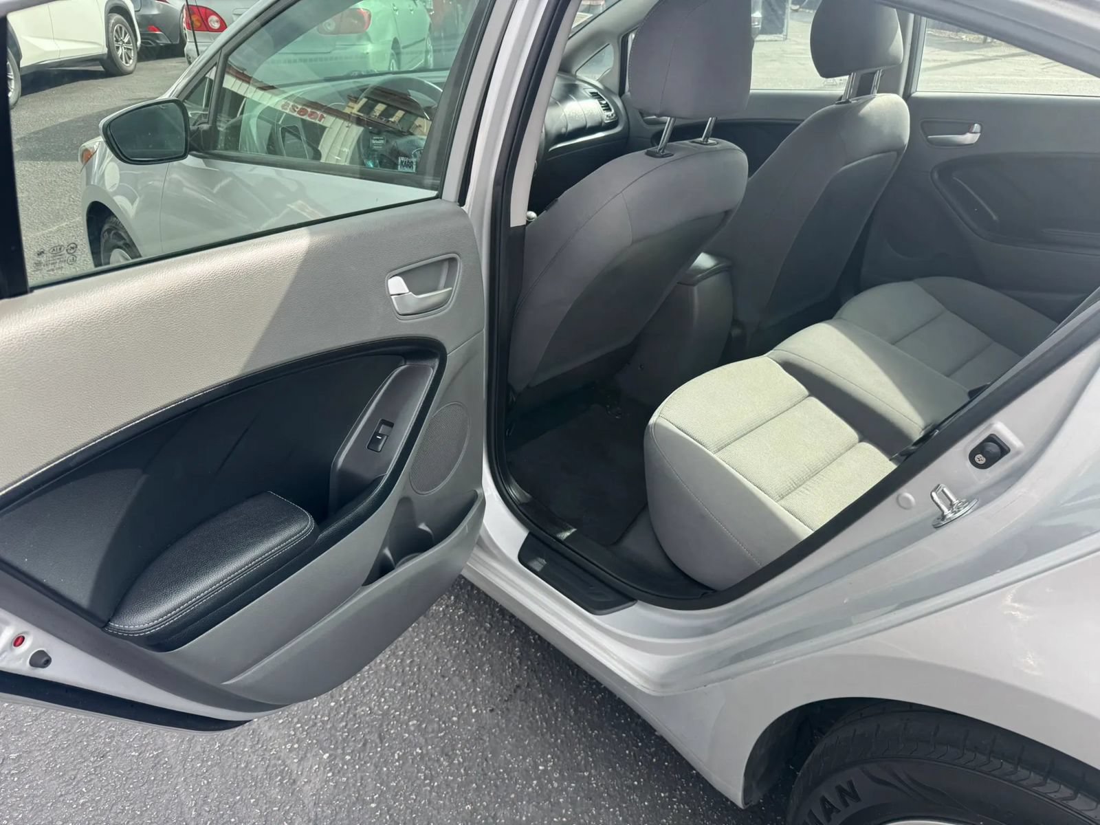 Used 2017 Kia Forte LX FWD image 20