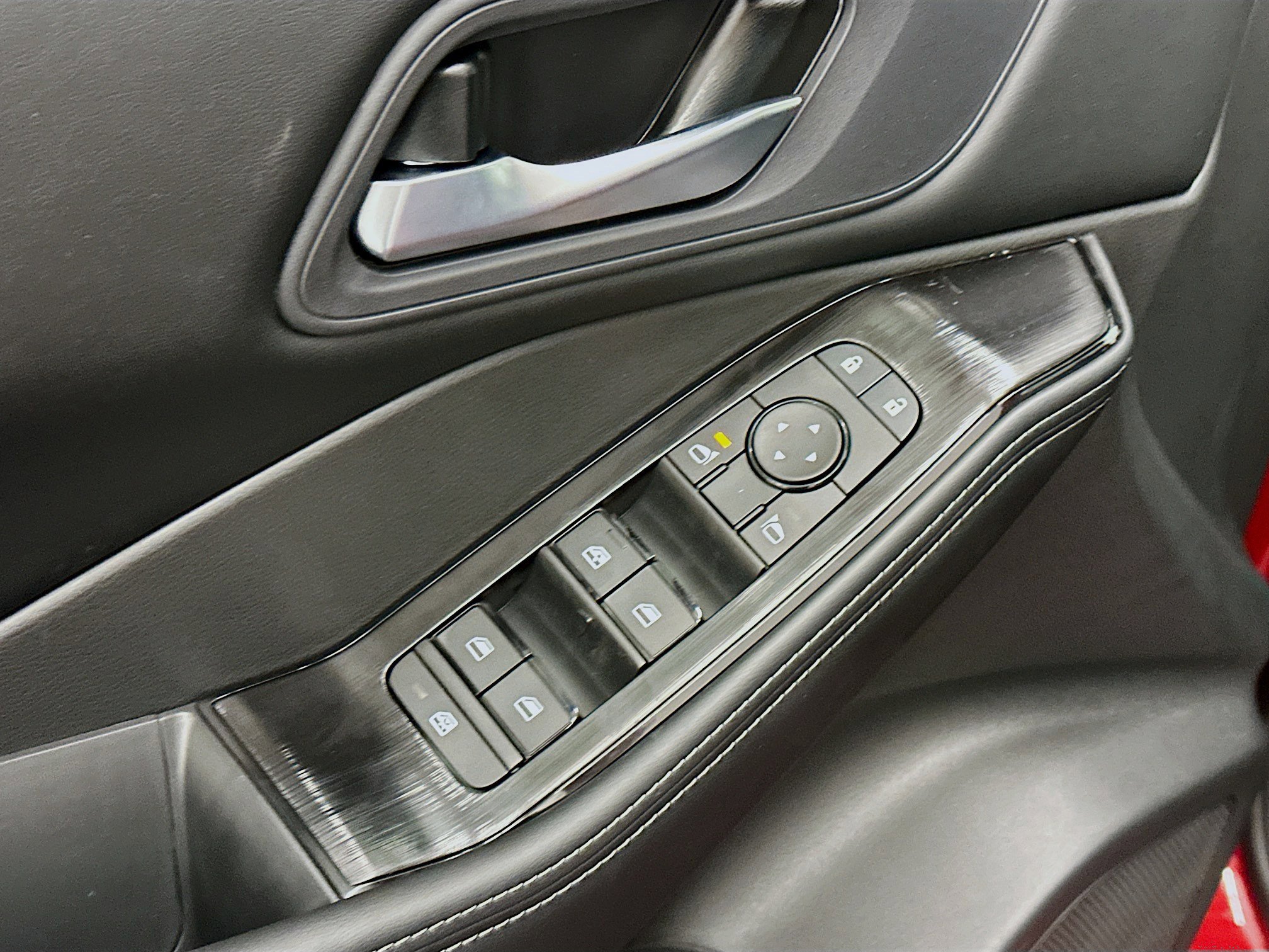 Used 2026 Nissan Rogue SV w/ Cold Weather Package image 15