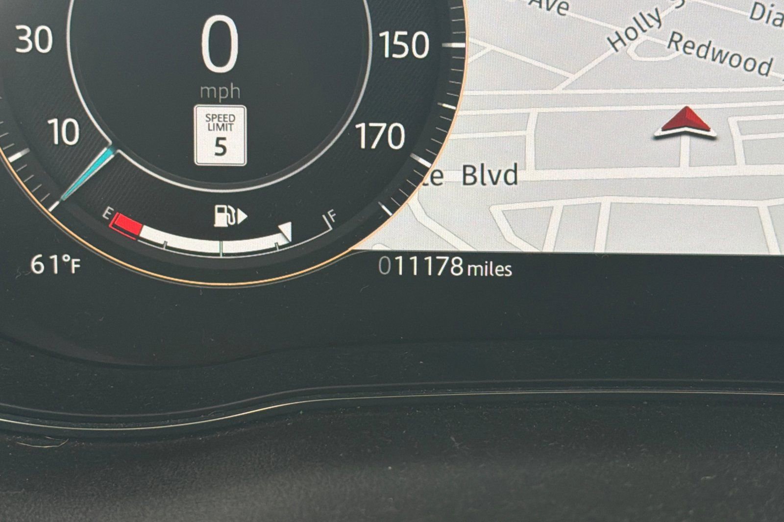 Used 2024 Jaguar E-PACE R-Dynamic SE AWD/4WD image 33