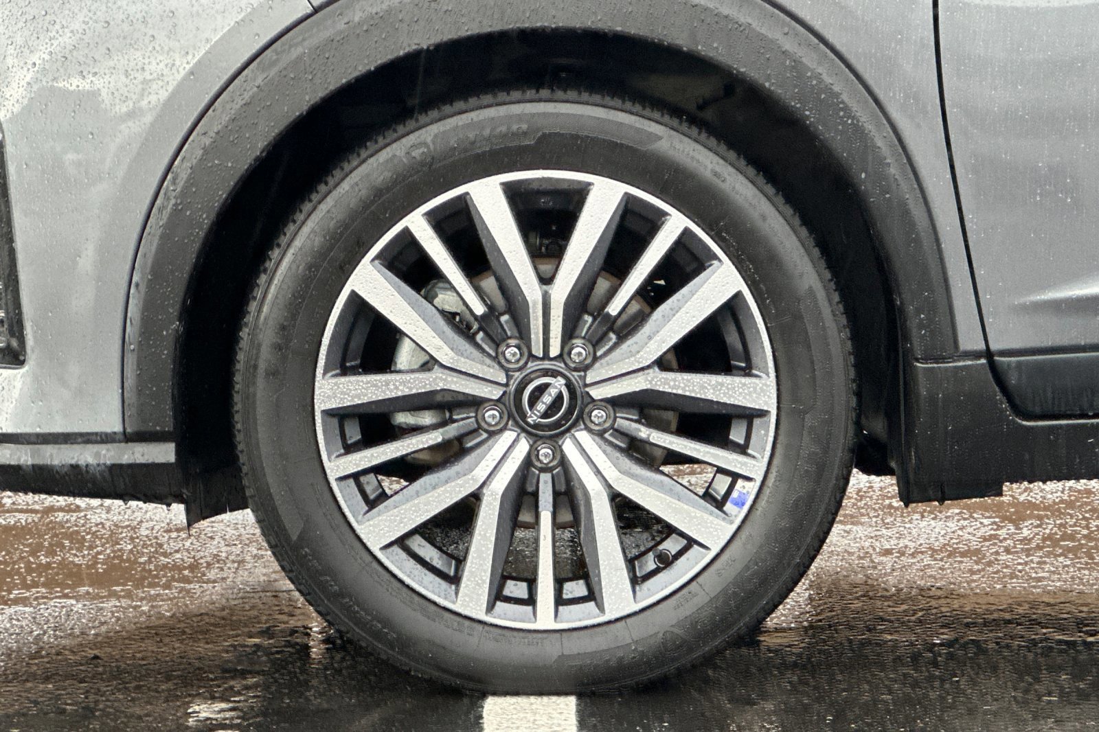 Used 2024 Nissan Kicks SV image 26