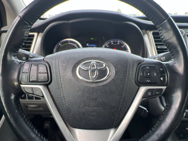 Used 2018 Toyota Highlander Limited Platinum AWD/4WD image 21