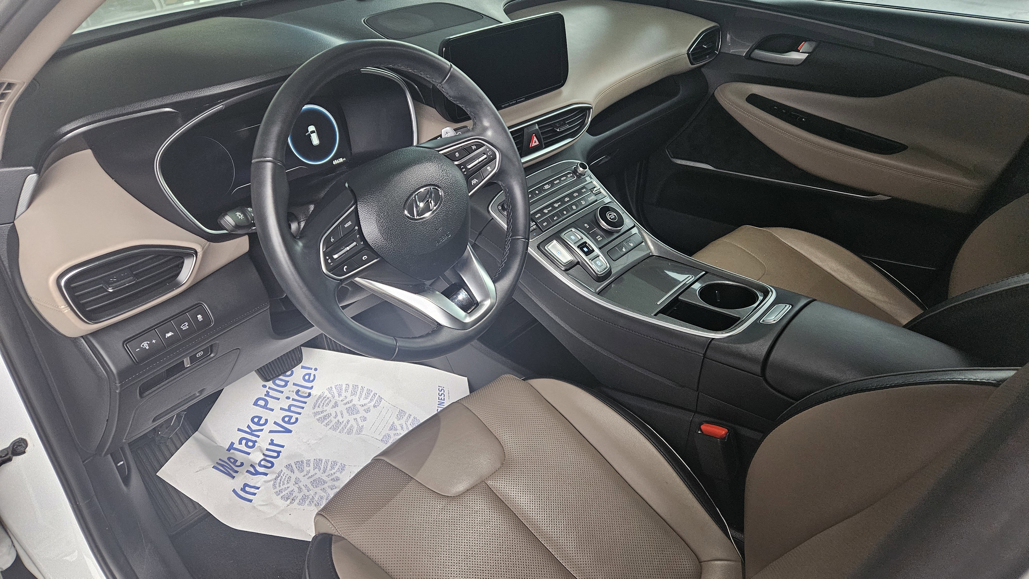 Used 2022 Hyundai Santa Fe SEL w/ Convenience + Premium Package FWD image 10