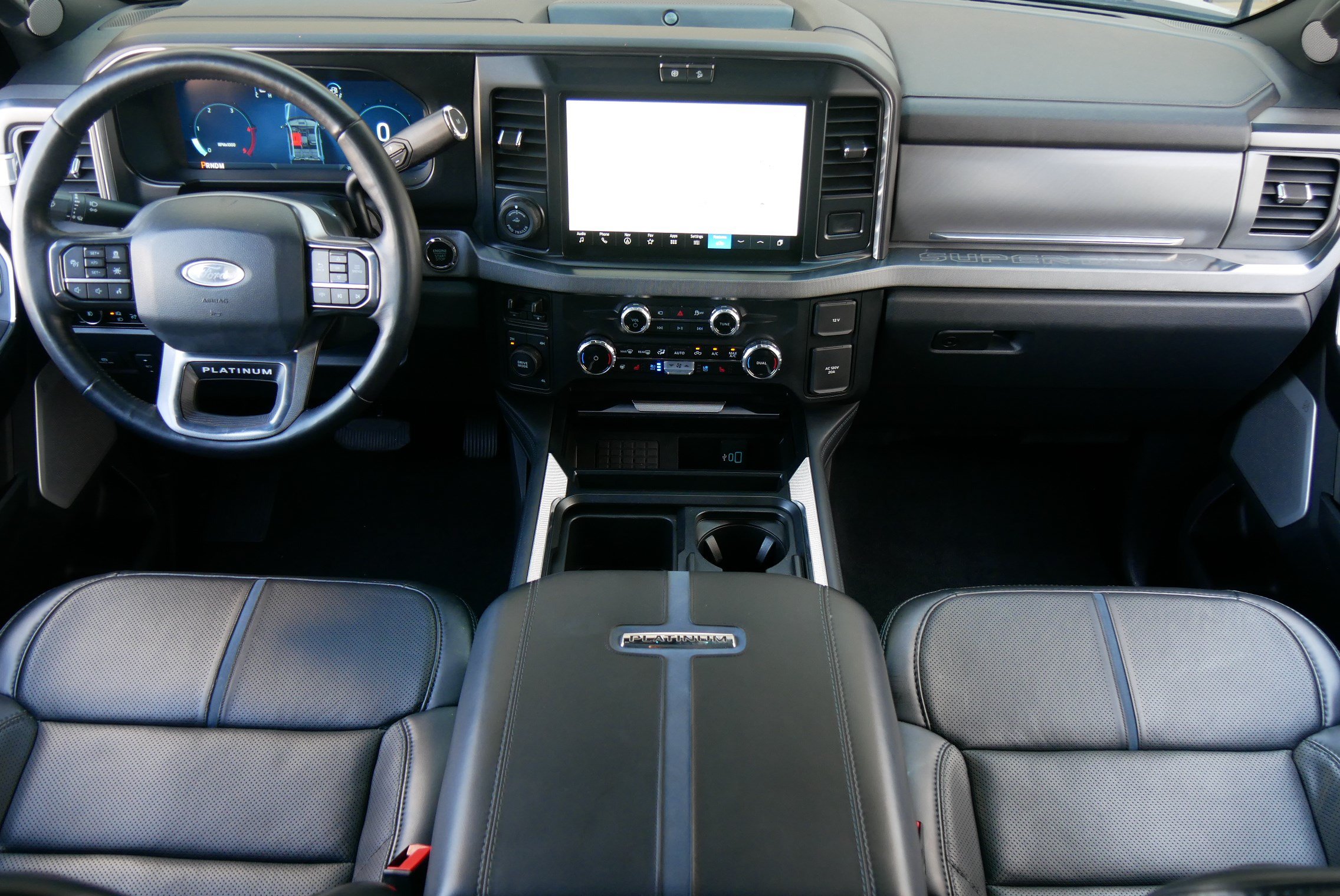 Used 2025 Ford F450 Platinum w/ FX4 Off-Road Package AWD/4WD image 15