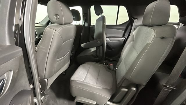 Used 2022 Chevrolet Traverse LT FWD image 27