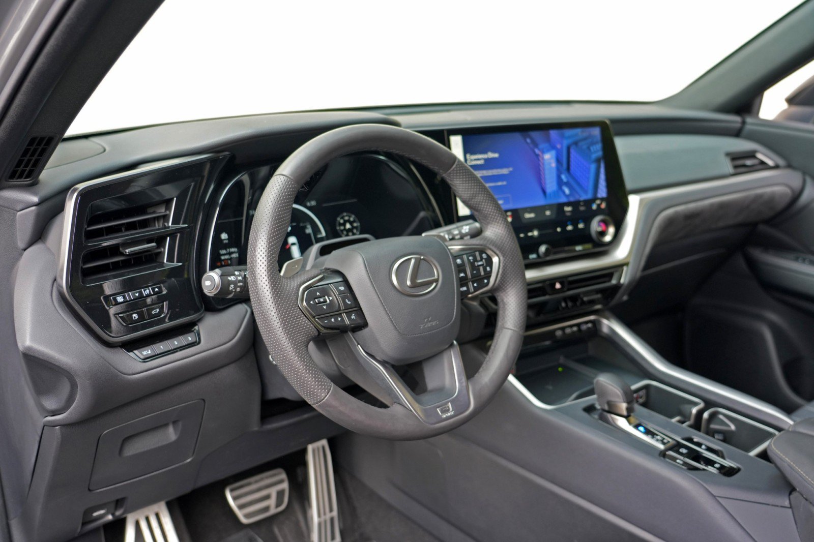 Used 2024 Lexus TX 500h AWD image 13