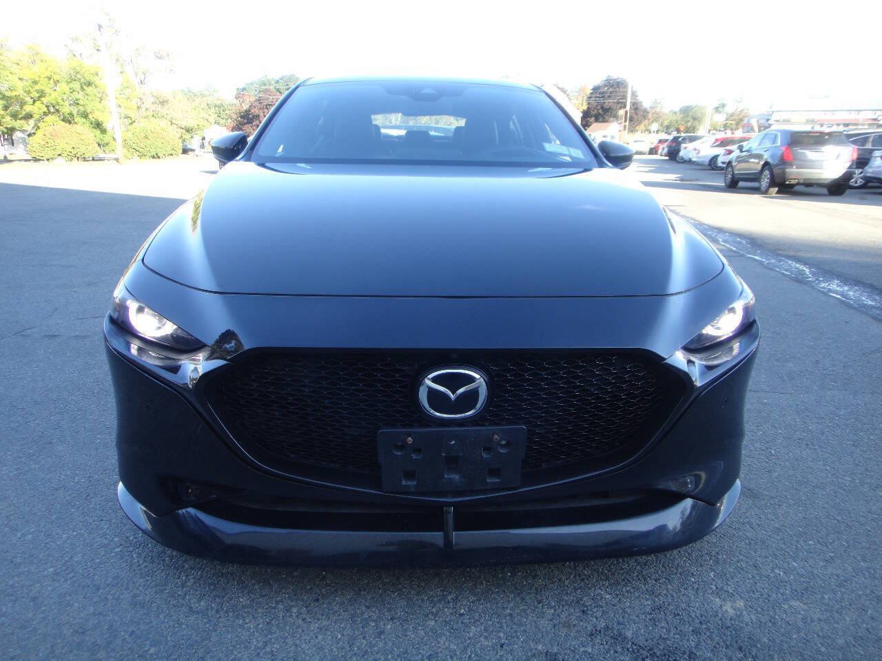 Used 2023 MAZDA MAZDA3 Hatchback w/ Appearance Package AWD/4WD image 2