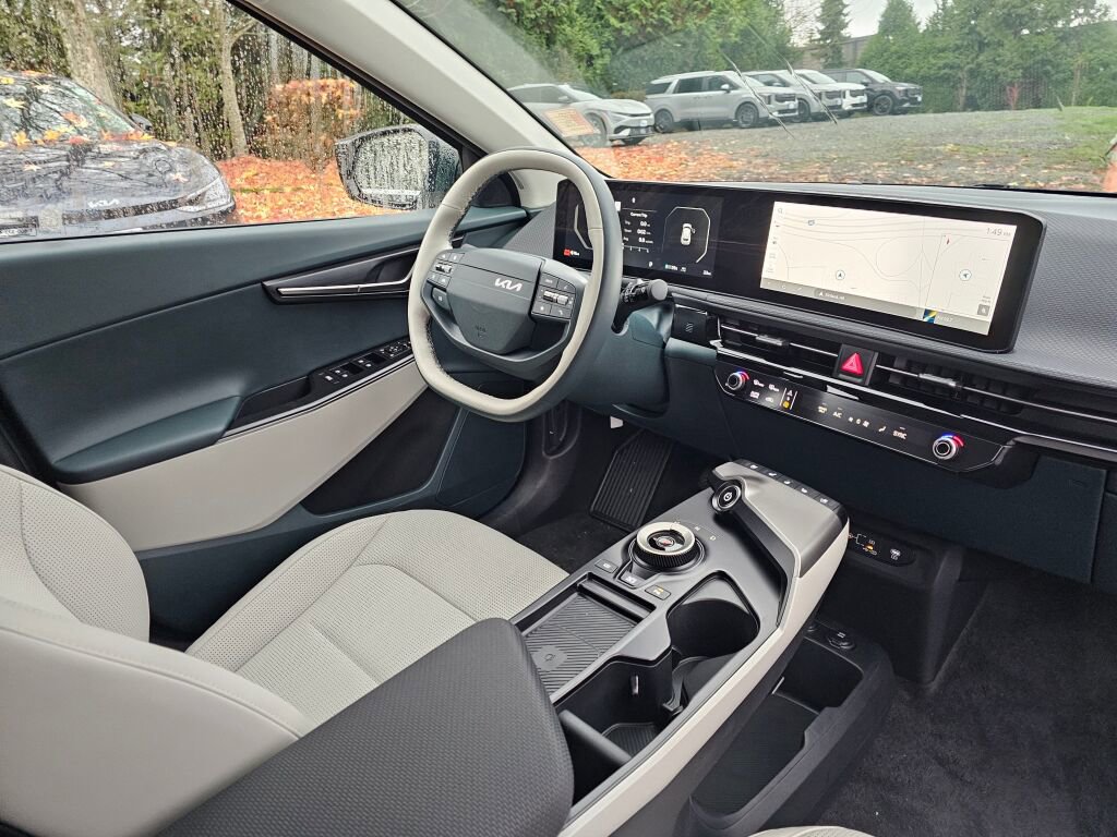 New 2025 Kia EV6 Wind AWD/4WD image 28