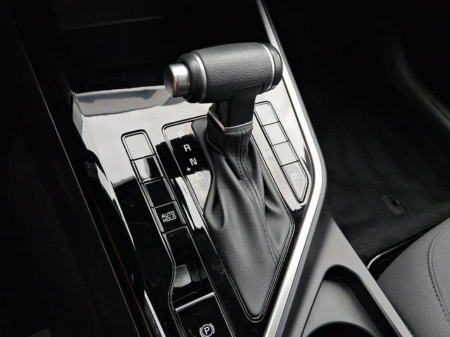 Certified 2024 Kia Niro LX FWD image 13