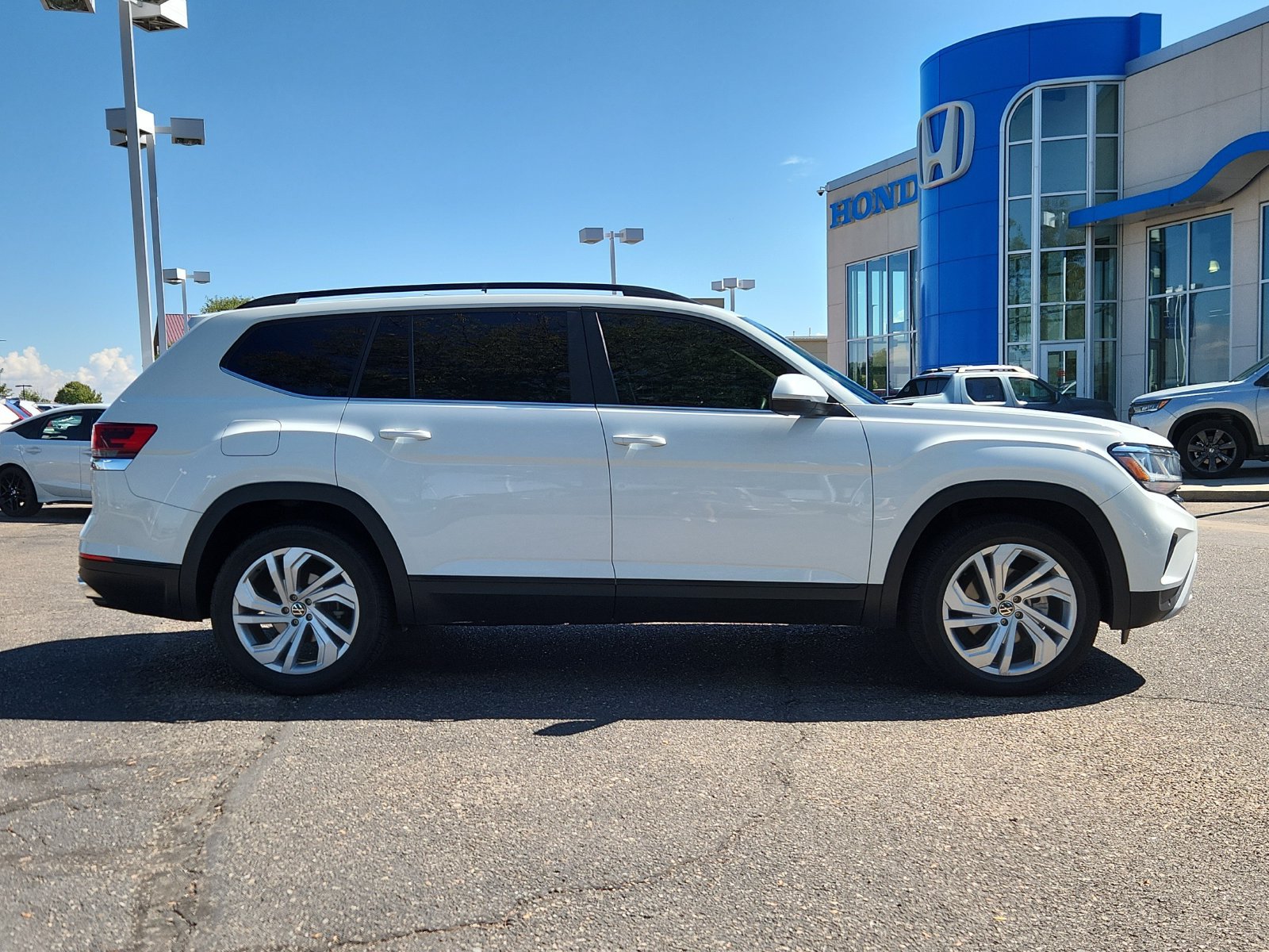 Used 2021 Volkswagen Atlas SE AWD/4WD image 6
