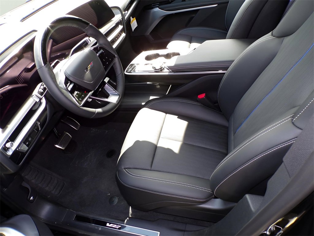 New 2026 Cadillac Lyriq V image 6