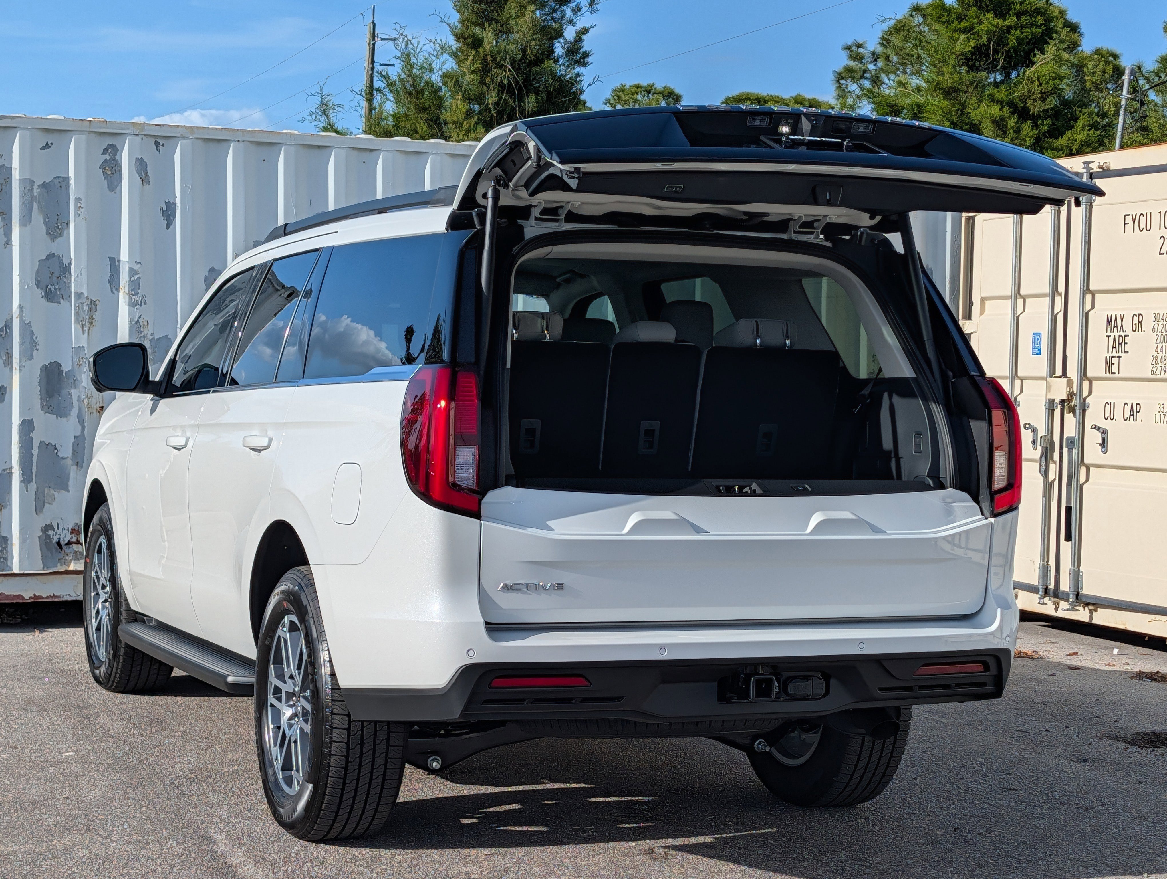 New 2026 Ford Expedition Active image 15