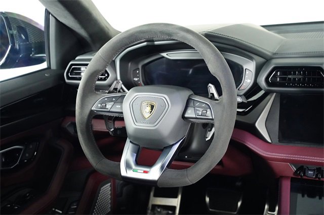 Used 2025 Lamborghini Urus SE image 42
